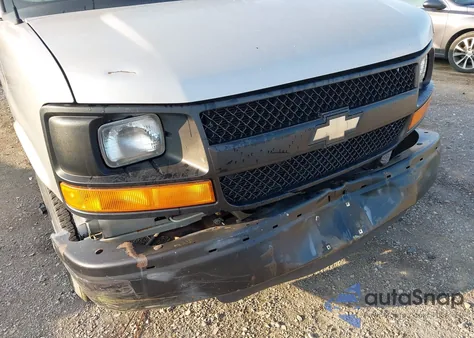 2005 Chevrolet Express z USA, uszkodzony, nr VIN 1GCGG25V551124759